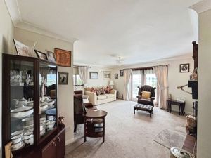 Photo 16- click for photo gallery